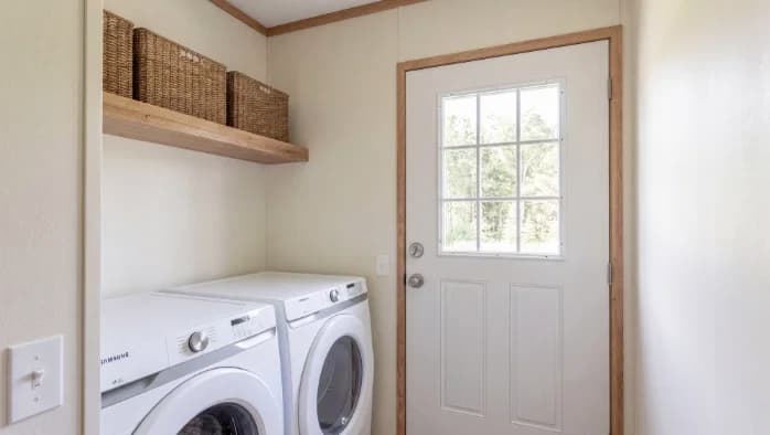 Magellan interior home features