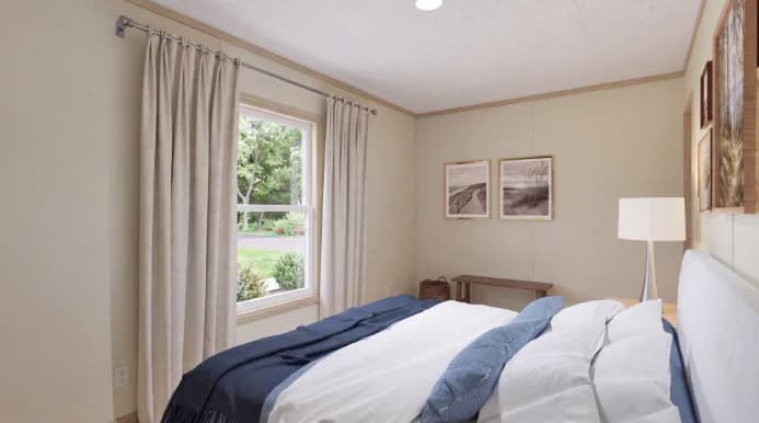  voyage bedroom home features