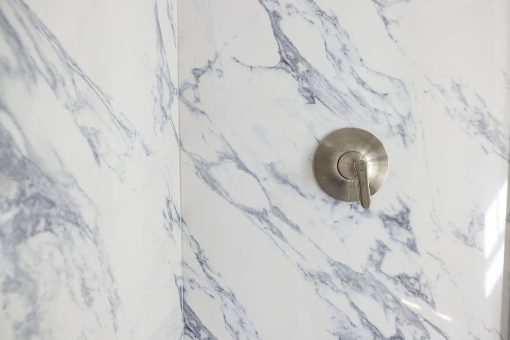 Octave bathroom home features